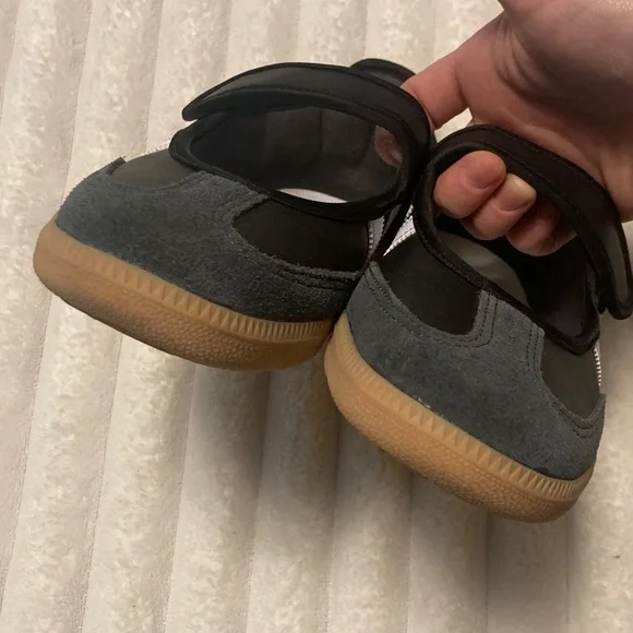 *EUC* Women’s Adidas Samba Jane (girls size 6) women’s 7.5 - Picture 4 of 12